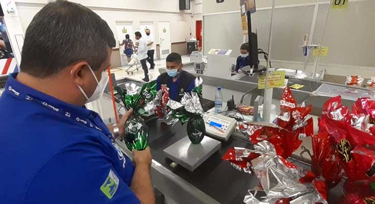 Fiscalização do Ipem-AM notifica empresa por venda irregular de chocolates