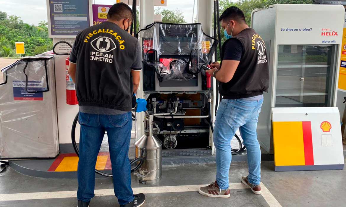 Ipem-AM orienta consumidor sobre os cuidados na hora de abastecer o veículo
