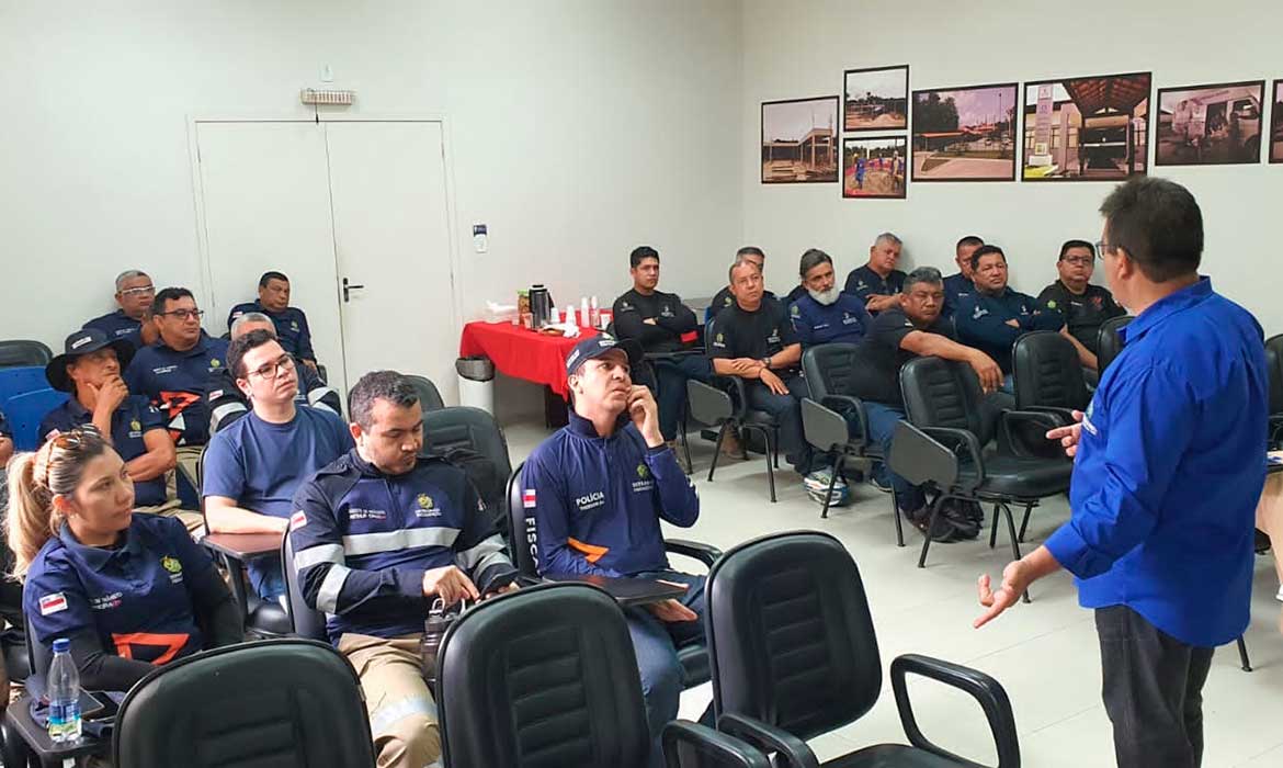 Ipem-AM realiza treinamento para fiscais do Detran-AM