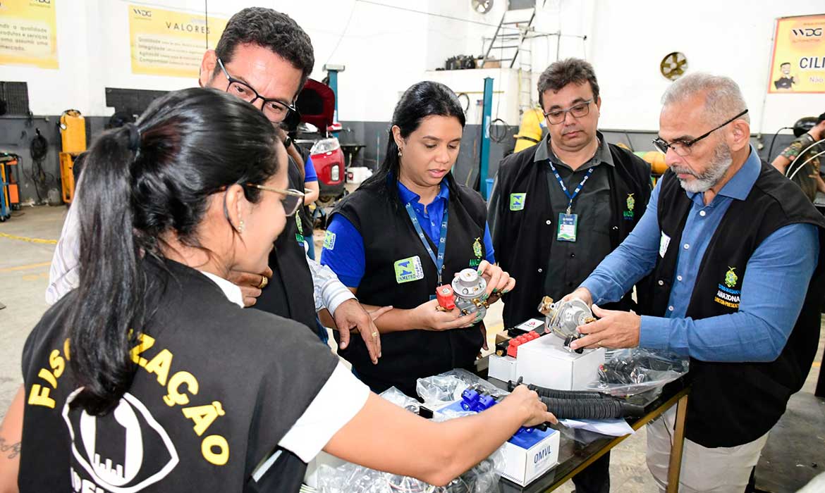 Ipem AM verifica componentes de GNV