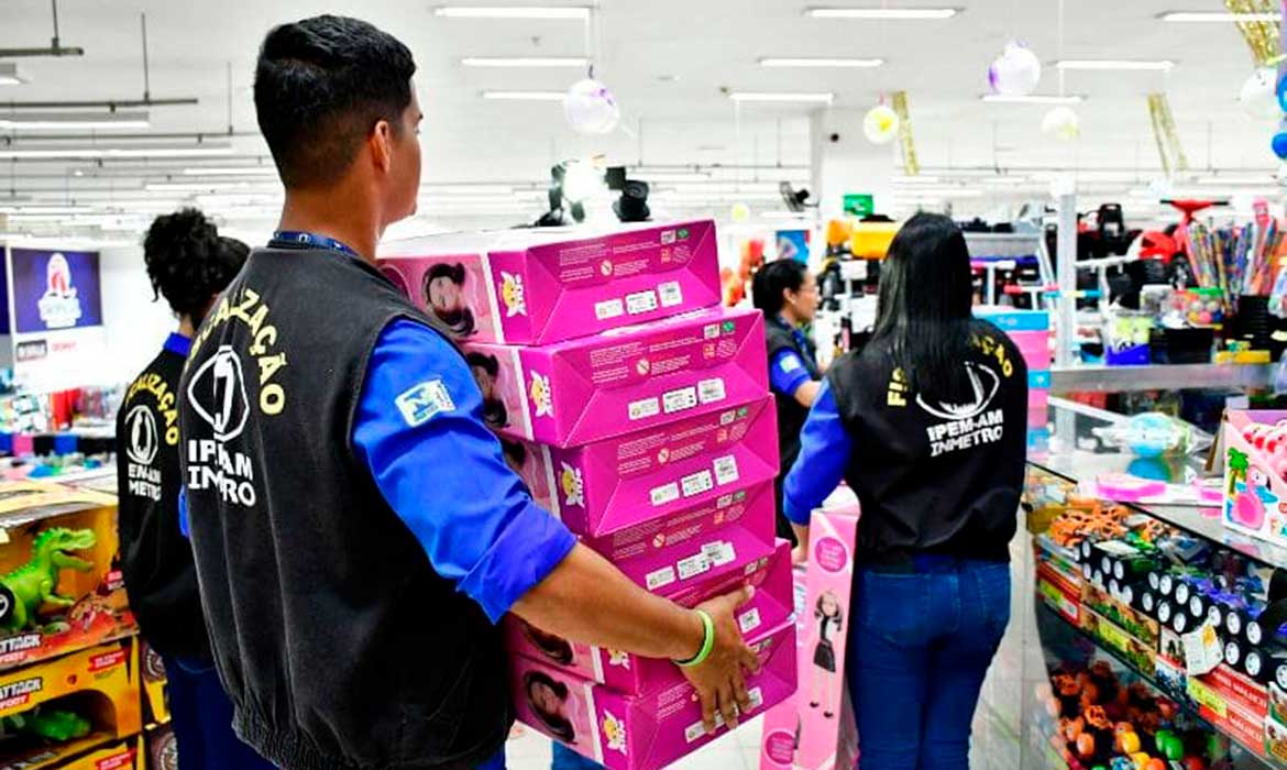 Operação ‘Criança Segura’: Ipem-AM recolhe brinquedos irregulares