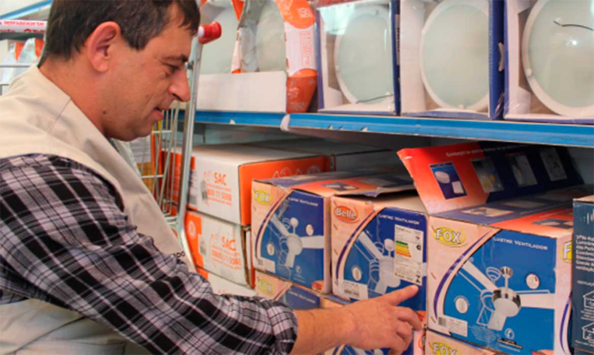 Inmetro dá dicas para economizar na conta de luz