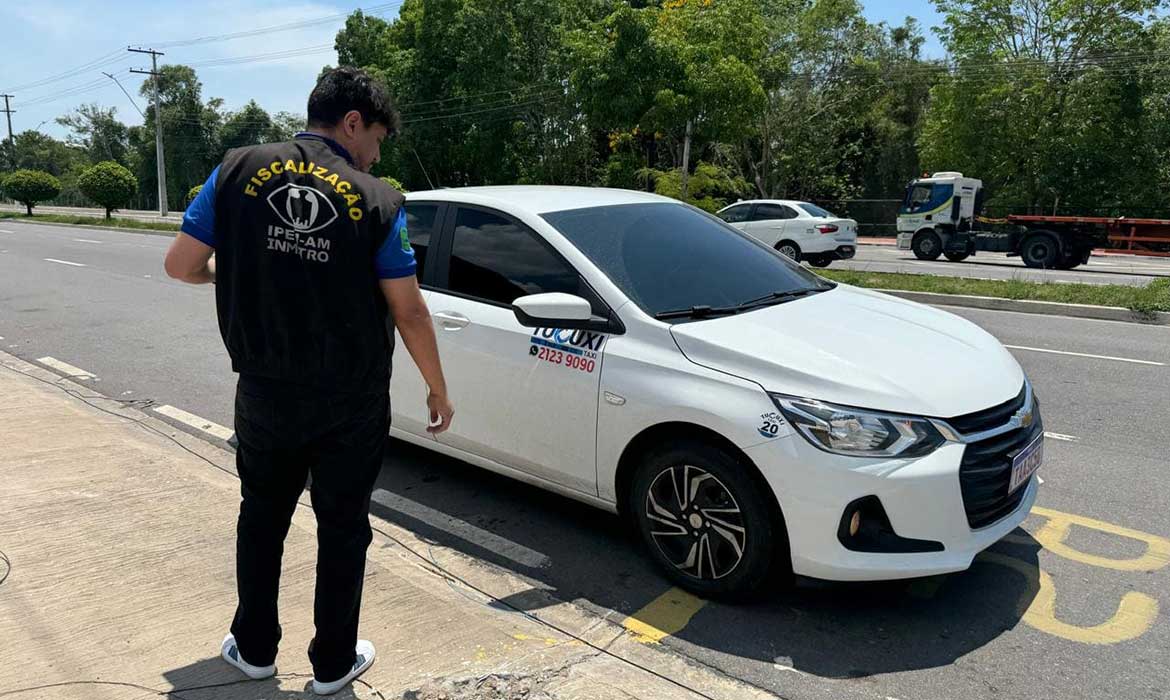 Ipem-AM fiscaliza taxímetros