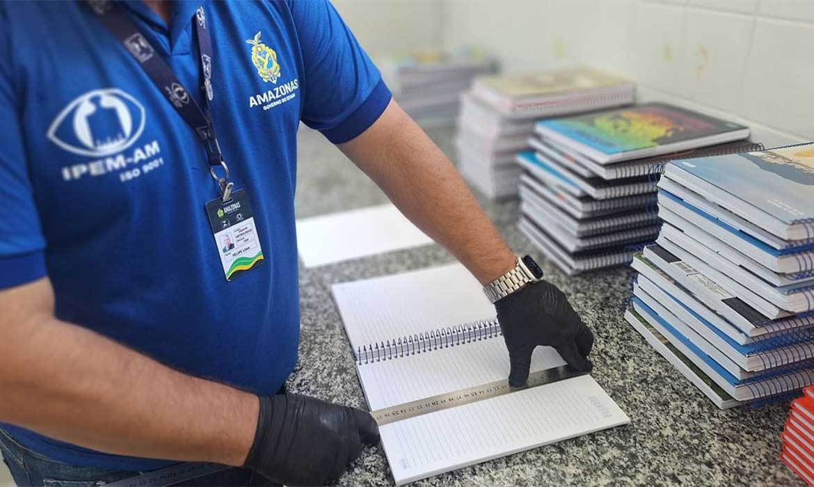 Ipem-AM reprova três marcas de itens escolares