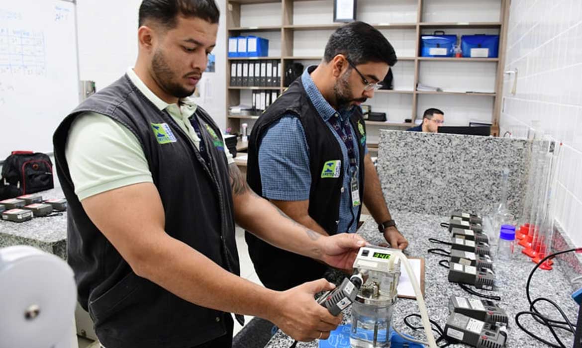 Ipem-AM realiza verificação de etilômetros