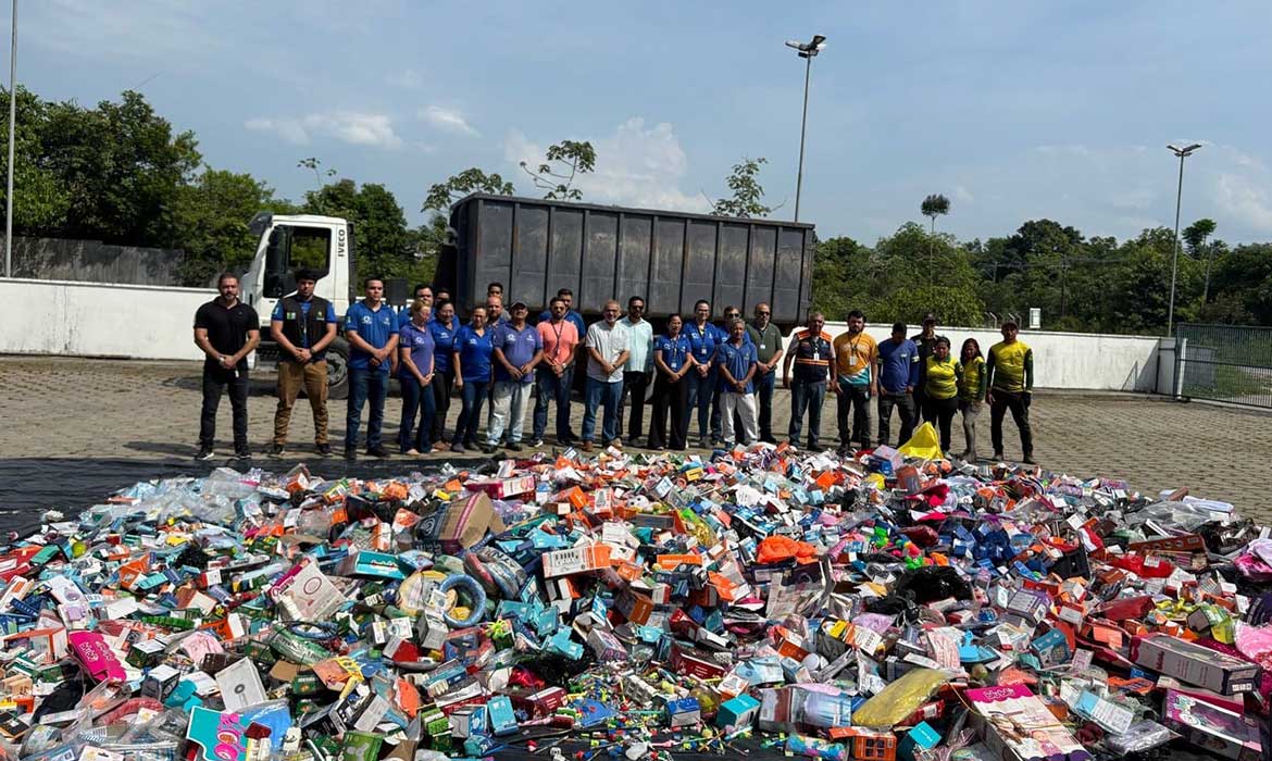 Mais de 50 mil itens irregulares são destruídos pelo Ipem-AM