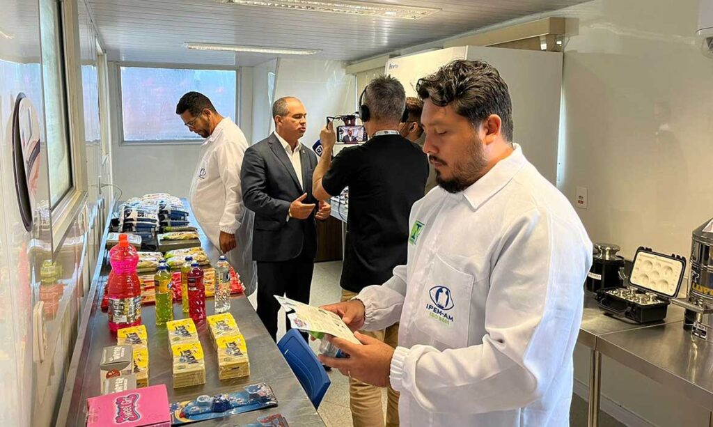 Embarcação premiada do Ipem-AM